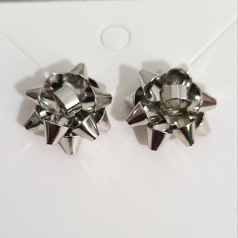 NWOT Silver Holiday Bow Earrings